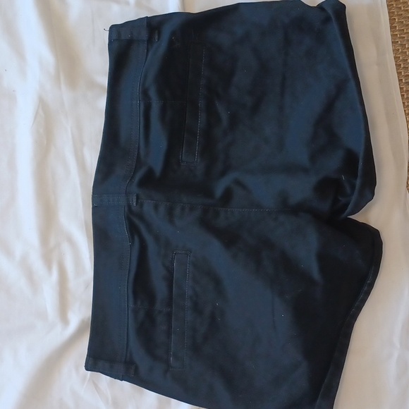 American Eagle Black Midi Shorts - Picture 5 of 5
